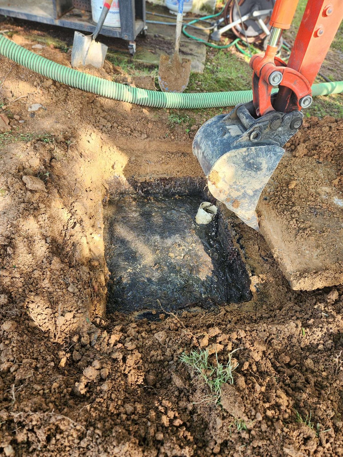 SFI Environmental crew performing septic and wastewater work at a job site in North Alabama
